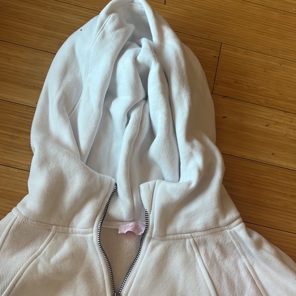 NWOT White Sweatshirt - Picture 8 of 14